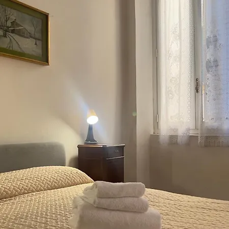 Papavero Piazza Delfino Apartment *