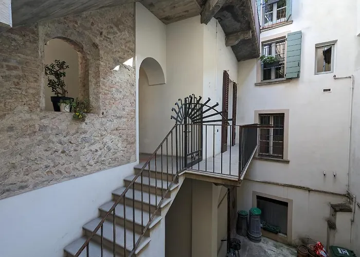 Papavero Piazza Delfino Semesterbostad