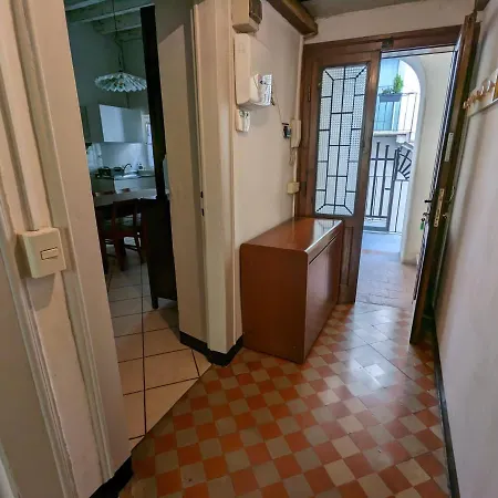 Papavero Piazza Delfino Ferienhaus Bergamo